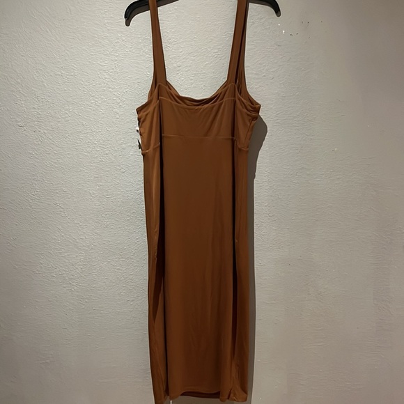 GOOD AMERICAN 90s Tank Midi Dress - Picture 7 of 13